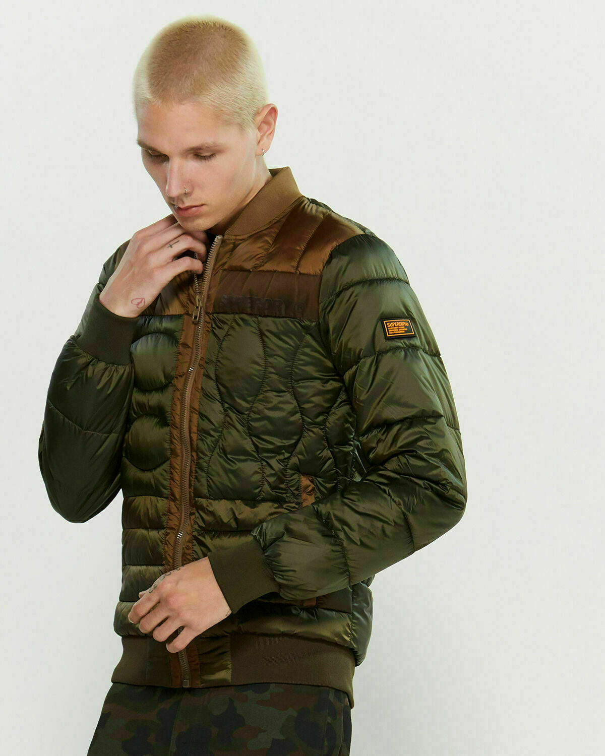 Superdry Men's Convex Mixed Quilt Bomber Jacket - Image 2