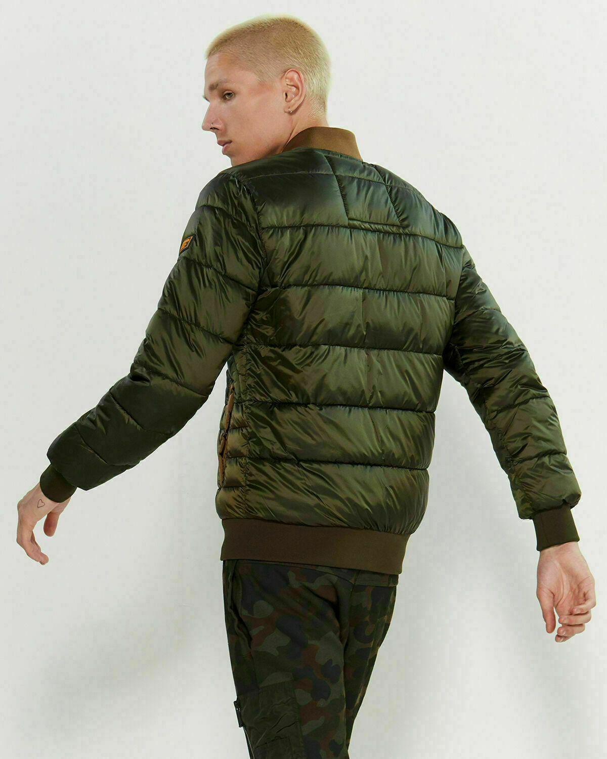 Superdry Men's Convex Mixed Quilt Bomber Jacket - Image 3
